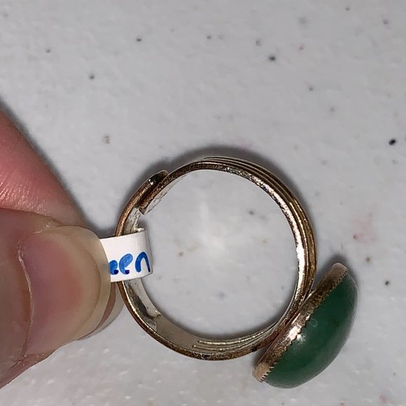 Silver Plated Green Aventurine Cab Ring, Sizeable - Picture 6 of 16